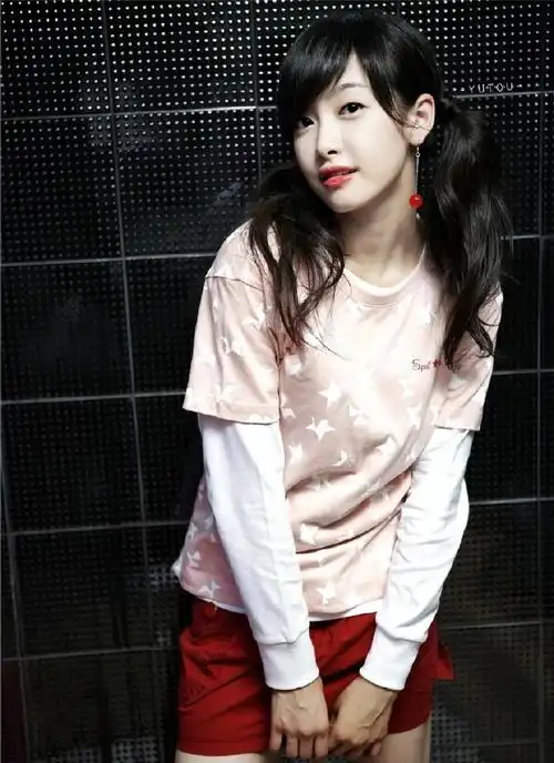 宋茜早期出道旧照片