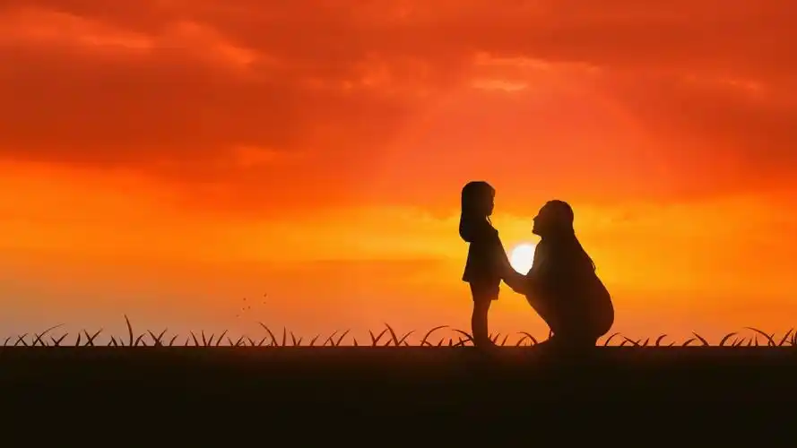 母亲节快乐剪影夕阳唯美4k壁纸 by摄图网