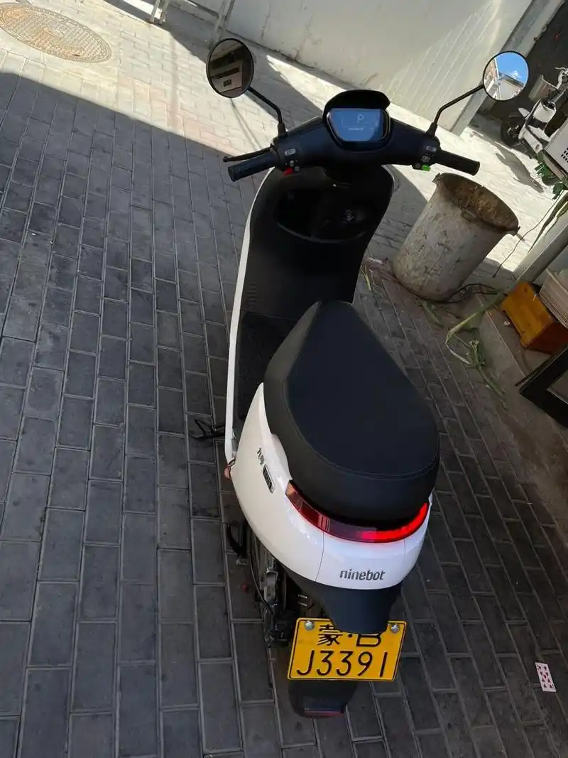 售一台1个月的九号e125电动摩托车 刚买了1个多月,售九号电动车e125