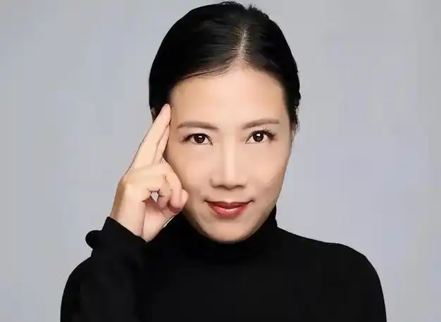 一场癌症,把女强人叶檀的生活节奏彻底打乱.