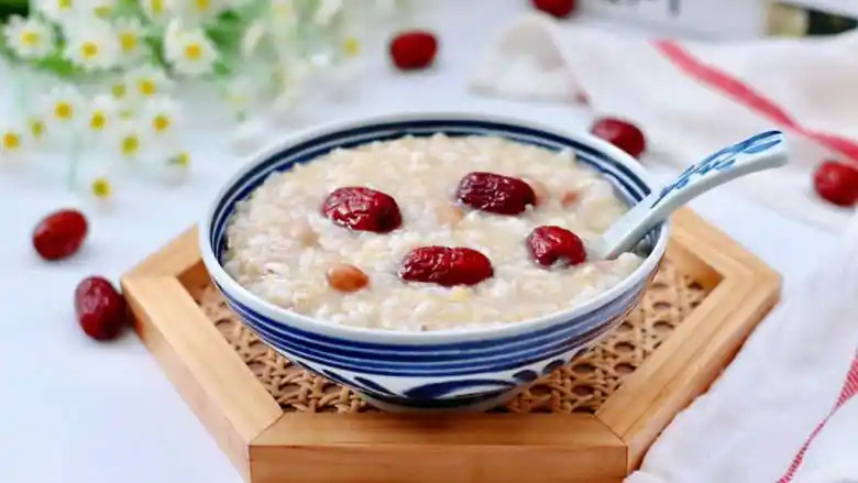 红枣粥的功效与作用(红枣熬粥会上火吗)