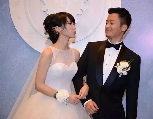 打败叶璇俞飞鸿让百亿身家的老公死心塌地的票房毒药只做这件事