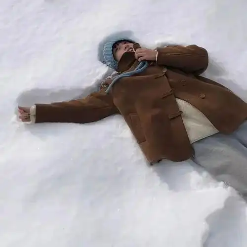 12张超级帅气的男生微信头像