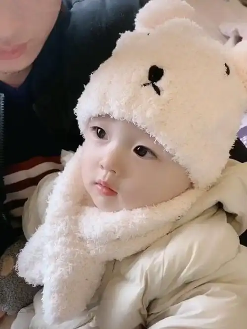 女婴装饰帽子宝宝护耳朵男孩冬天甜美可爱四个月冬款一岁半秋女孩