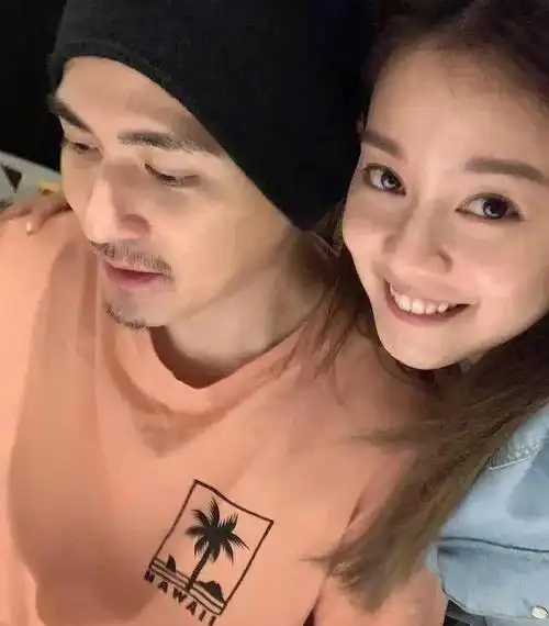 大s和仔仔什么时候在一起(大s和仔仔恋情回顾史)