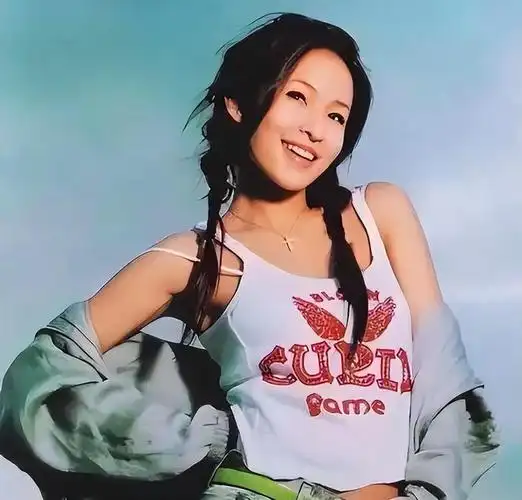 脱相到认不出纵欲过度后43岁萧亚轩被榨干精气又老又虚