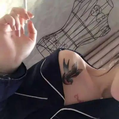 纹身霸气女生头像 - 微信头像 - 潮人个性网