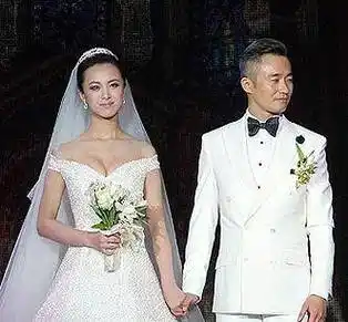 说到程雷想必大家对他就比较熟悉了,程雷也是一名主持人,而且还有一个