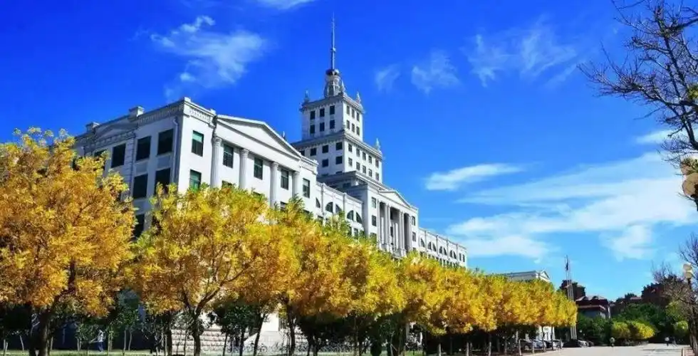 1985年,经原航天工业部批准,哈尔滨工业大学威海分校成立,2002年更名