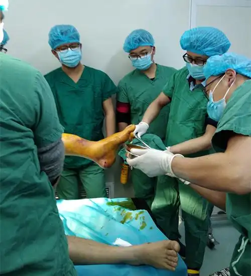 大爱在藏区(十五) 骨科手术中的"传帮带"-新闻动态-成都市第六人民
