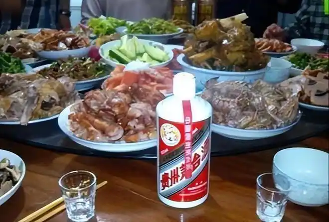 聚会用酒意外走红,引网友热议:还是他们会喝|悠悠|大叔|茅台镇_网易