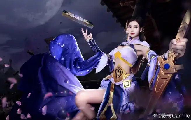 腾讯新闻 ##王者荣耀##cosplay##王者荣耀露娜皮肤