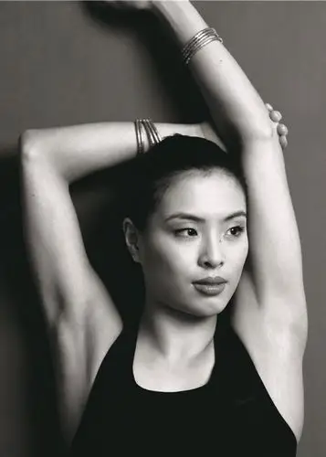 吴敏霞黑白照片写真