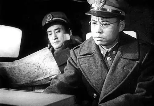 演员:陈戈(师长)汤化达(师政委)冯喆(高营长)潘文展(教导员)王力(刘