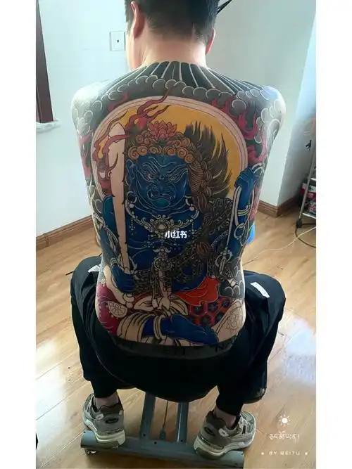 老传统不动冥王满背纹身