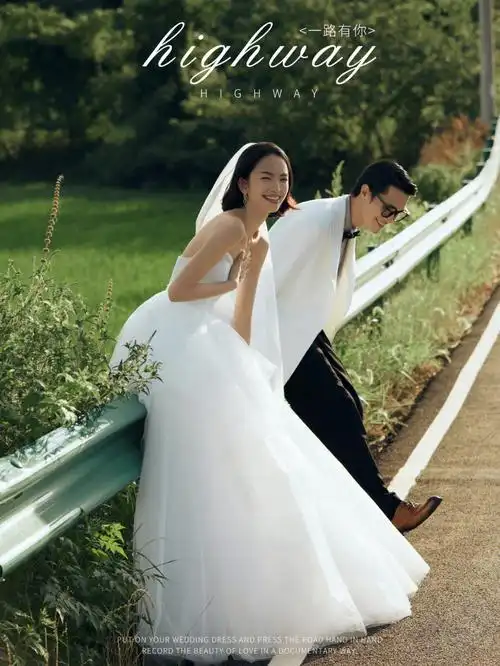 又飒又惬意的体验武汉婚纱照