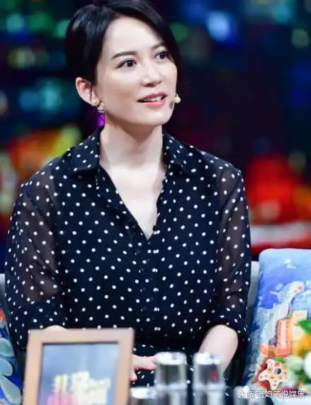 51岁选择独身不育却有固定伴侣陪伴实力演员俞飞鸿现状如何