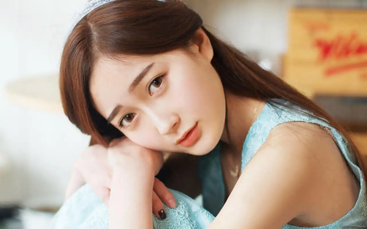 温婉清纯美女气质养眼写真图片桌面壁纸高清大图预览1920x1200_美女