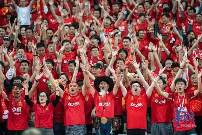 视频 图集|中韩大战开赛!中国球迷现场呐喊助威|体育场|世界杯预选赛_