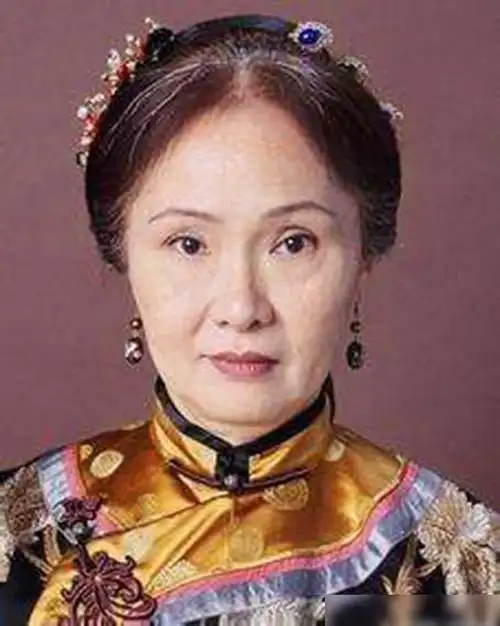 75岁老戏骨息影,在tvb效力23年,被称"奶奶专业户"|tvb|演员|天地豪情