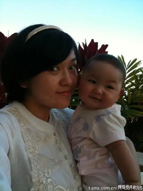 "小桃红"刘淼罕露面,长相变化太大认不出,从未与神秘老公同框