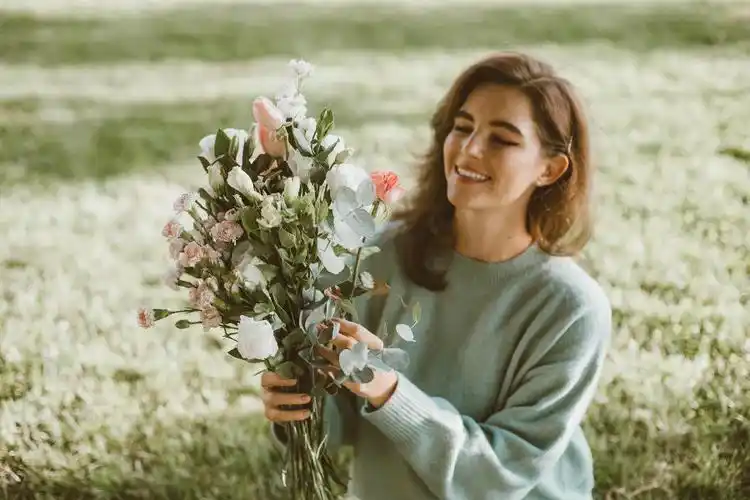 做阳光的女人的唯美句子