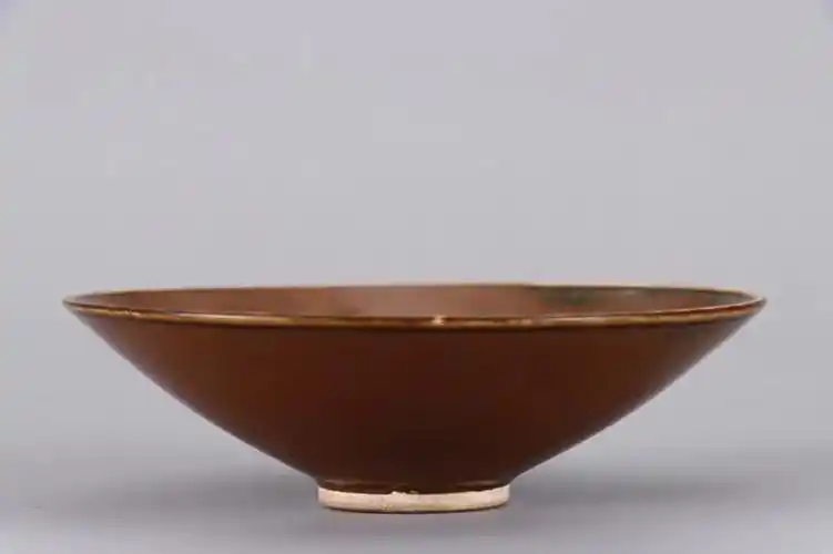 定窑紫金釉斗笠盏  高5cm  直径16cm