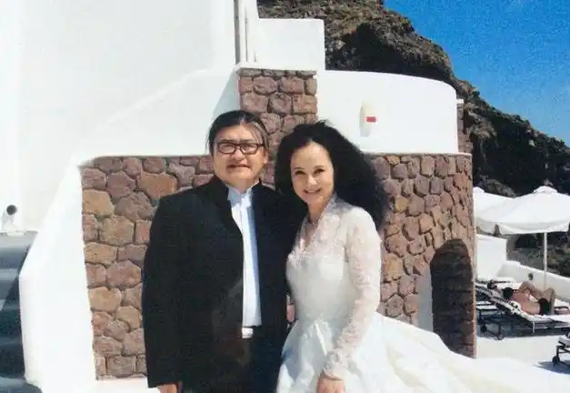 为了让刘欢这个懒人能按时刷牙,他的妻子卢璐辛苦了|歌曲|罗永浩