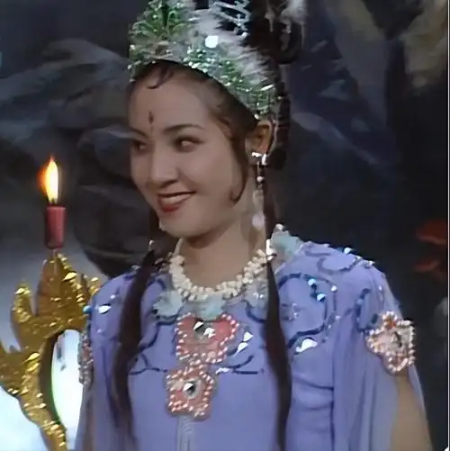 金鼻白毛老鼠精一个有情有义的妖精!