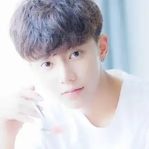 唯美小清新白衣帅哥系列男生头像