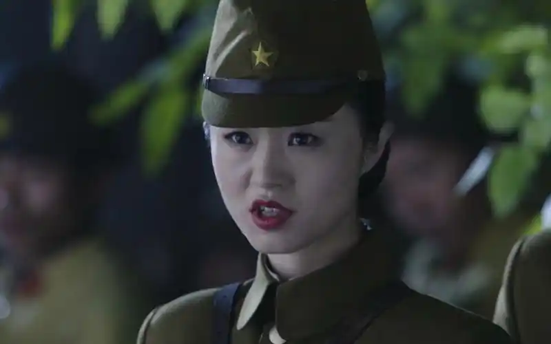 神勇武工队传奇:子月控制塔台,队长武装监狱犯人,向外突围