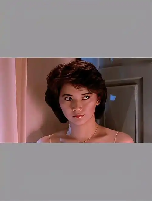 福星高照:霸王花睡觉发现床不对劲,结果用手一摸,吓得蹿起来-度小视