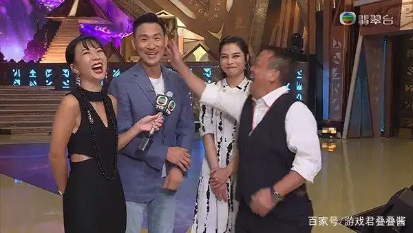 隔20年为港姐决赛献声 张学友携李幸倪合唱掀高潮