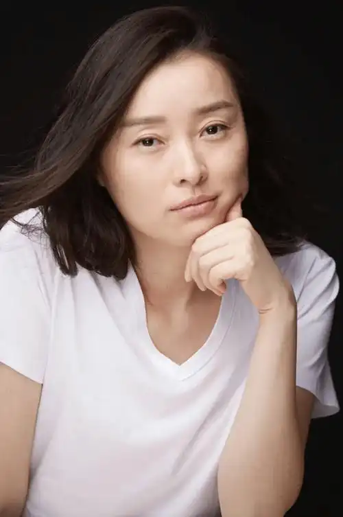 演员吴越的从容人生,和她生命中真正爱过的一个男人?