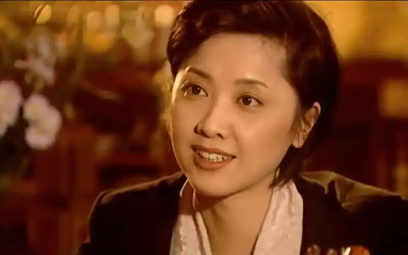 『朱琳』好不容易妆发在线,请给窝们朱劳斯完美的爱情～_哔哩哔哩