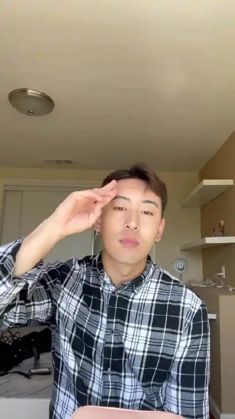 v40轻奢版xyz_特優生 关注c09130669349804timez超话99