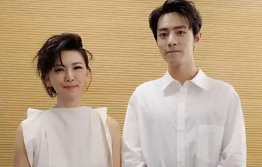 有种追星叫"自己成为明星",邓伦,肖战成一线,而她直接嫁给偶像!