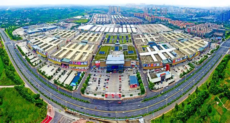 西南商贸城(龙马潭区融媒体中心供图)