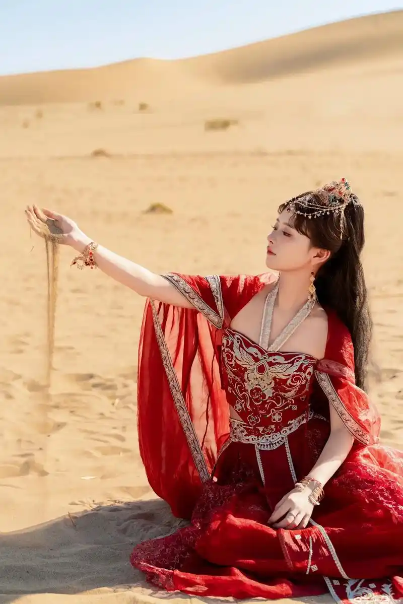 "如果故事能重来,希望她能一直留在草原" #东宫女孩 #小枫