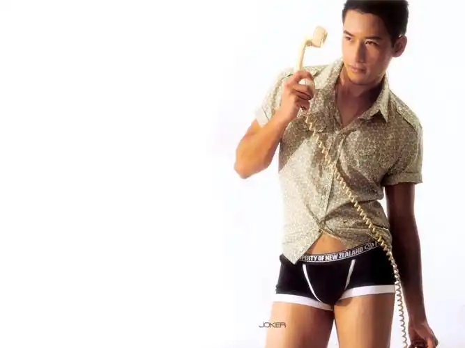 周孝安写真图片-自制1920x2160壁纸.高清大图-明星写真馆n63.com