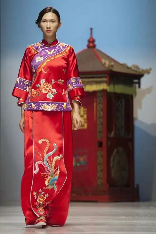 缔月下之盟履白头之约月白中式嫁衣