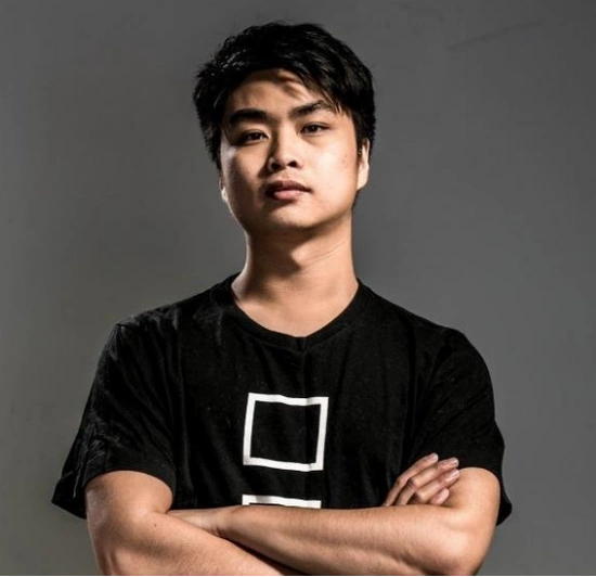 魔兽"人皇"sky李晓峰