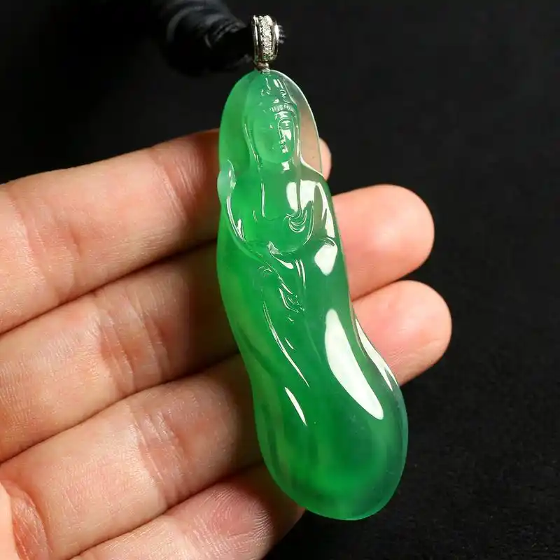 翡翠收藏全攻略:如何鉴别真假,评估价值?