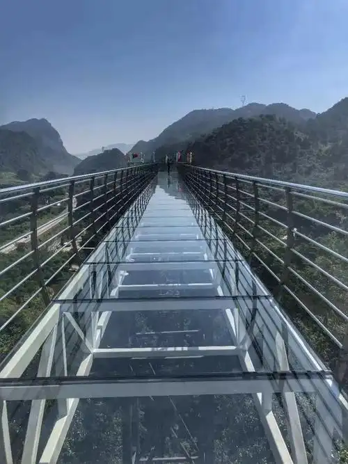 玻璃吊桥-玻璃吊桥施工-产品中心-河南狼行旅游开发有限公司