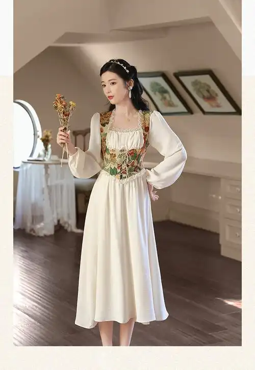 法式气质宫廷风复古碎花显瘦连衣裙甜美高级感奶甜茶歇在逃公主