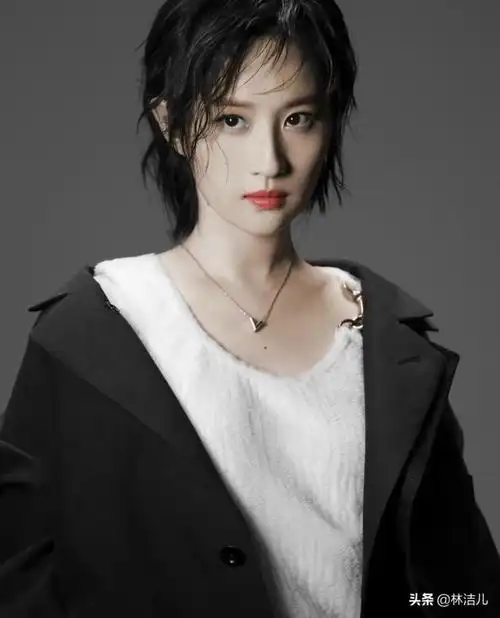 女生狼尾发型刘亦菲的狼尾短发太惊艳