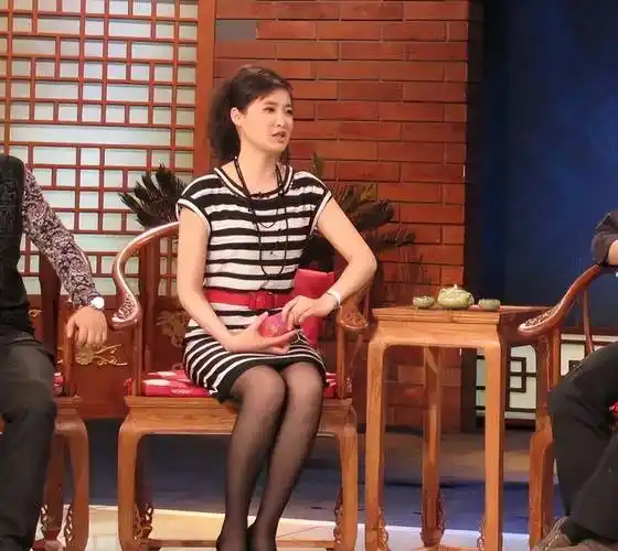 桑晨心里真的很着急,因为她完全没有任何经验,连一丁点的教训对她来说