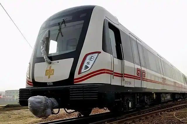 郑州地铁7号线一期呈南北向贯穿惠济区,金水区,二七区