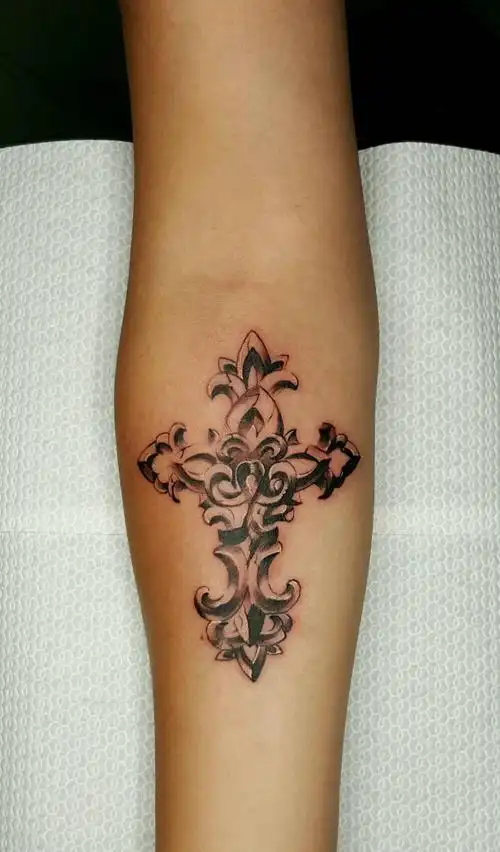 十字架纹身图片