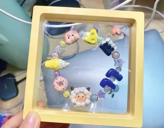 石塑粘土手链给朋友的心意礼物